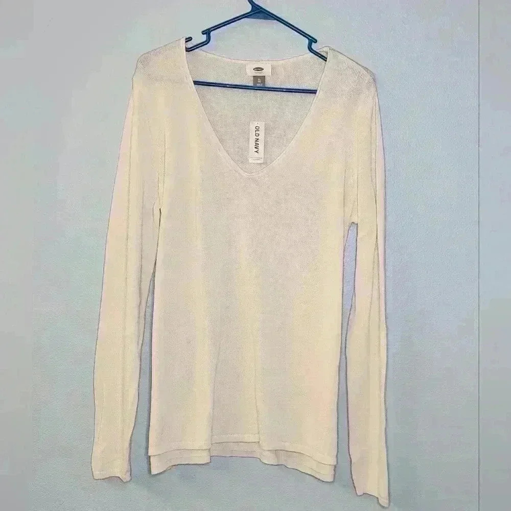 Old Navy San Francisco long sleeve ivory cotton polyester slit side sweater NWT
